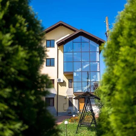 Casa Topazz Târgu Jiu Eksteriør billede