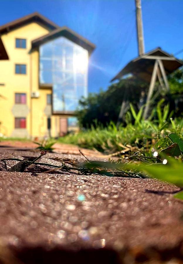 Casa Topazz Târgu Jiu Eksteriør billede
